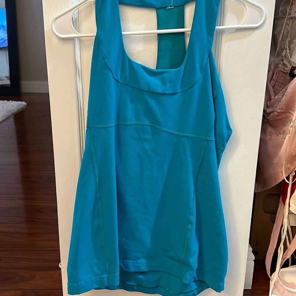 LULULEMON TANK